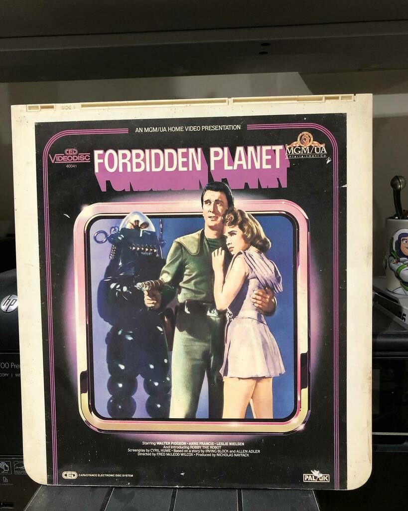 UKToyCollector's tweet photo. Still sorting through my basement of never ending stuff!
I sold off off what I thought was all of my #LaserDisc #VideoDisc collection a few years ago (I had hundreds 😆), but I’ve recently found a few I missed! I might have to keep this awesome #Forbi… https://t.co/QmOZqUxI9i https://t.co/rjx2R8IrEf