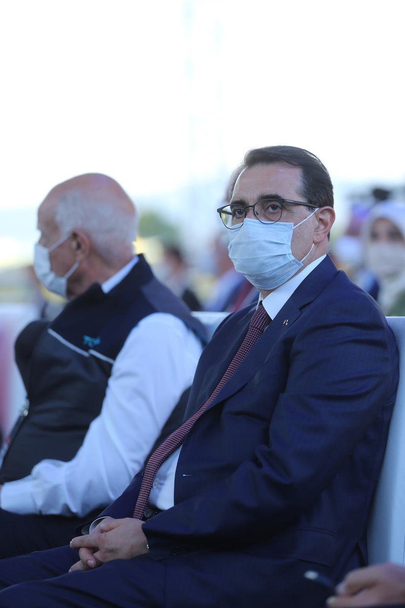 Türkiye’nin otomobili #TOGG fabrikamızın temel atma törenine katıldık. 

Türkiye’nin otomobili Türkiye’nin enerjisiyle yola çıkacak. Batarya teknolojisinde kullanılacak lityum için yerli üretim çalışmalarına başladık.

Sn. Cumhurbaşkanımıza ve emeği geçenlere teşekkür ediyorum.