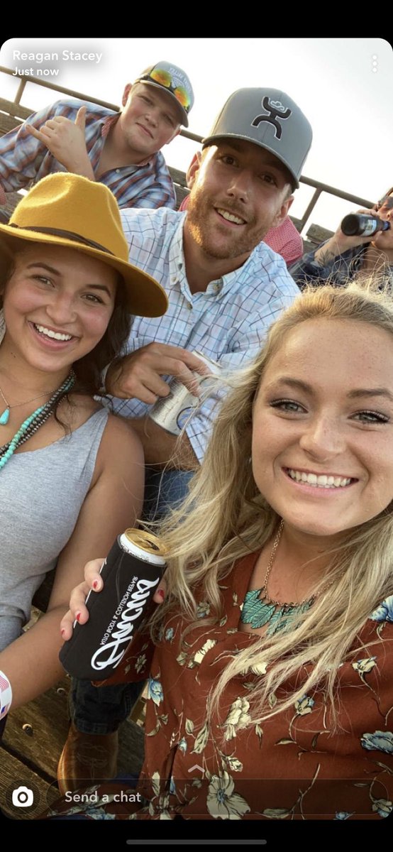 zaidabugg's tweet photo. I love rodeo weekends 🇺🇸❤️🍻 https://t.co/Bahj33bXzw