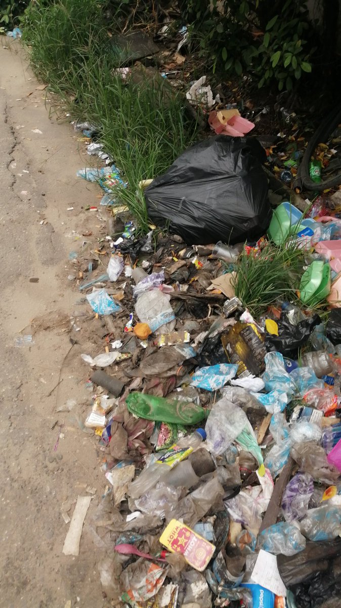 swclng's tweet photo. Huge thanks to all that joined, cleanup and recycling awareness campaign was a success.
.
see pictures of before, during and after cleanup.
.
#plasticfreejuly #streetwastecompany #recyclinginLagos @fbralliance @taiwoadewole @NickymakasAmaka @Lawma_gov https://t.co/QOtOqfXpyo