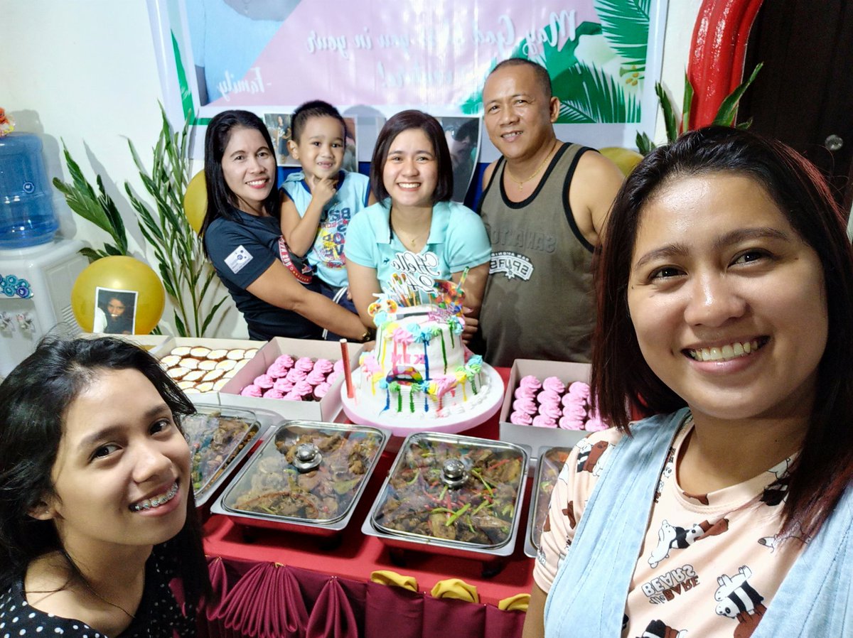 d_blessedruby's tweet photo. Thank God for another year and for the answered prayer! 🥳 #BlessedAndThankful https://t.co/UOi56KJbQQ