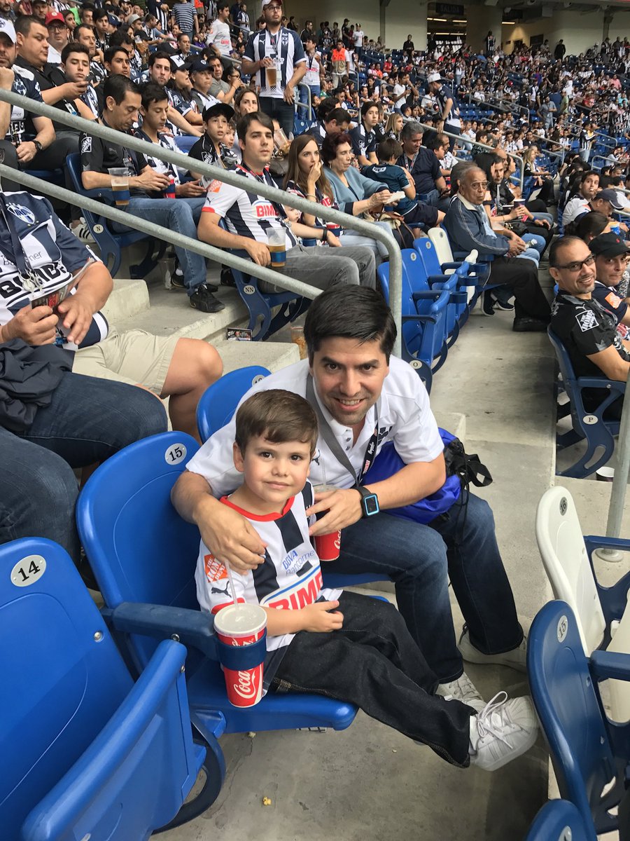 pato_gil's tweet photo. @Rayados Patricio Gil #MIFOTORAYADA https://t.co/hFQYXFRkXI