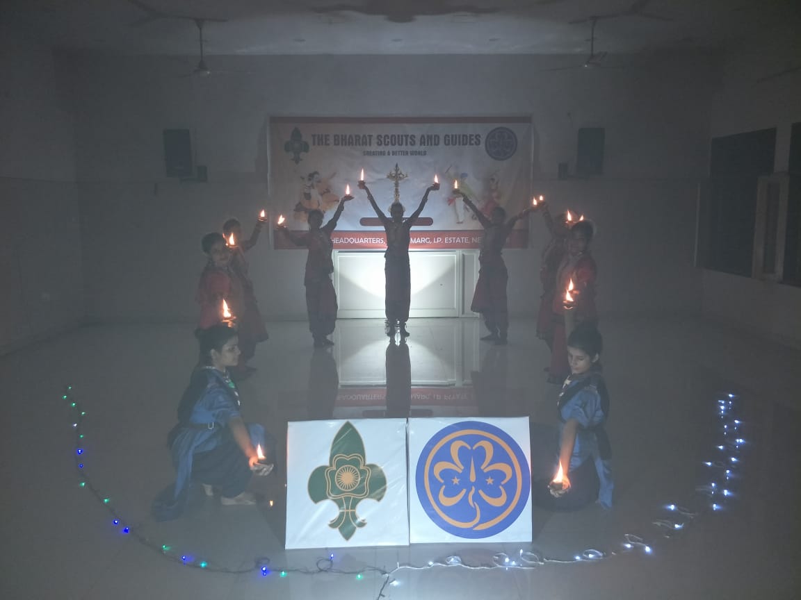 bsgnhq's tweet photo. Cultural Dance performed by team BSG India on Global platform for WAGGGS International festival #ShareTheLight light  ... #bsgindia   #muskaanwithbsg   #udaan #bsg @YASMinistry @KirenRijiju https://t.co/1IcNstGsej