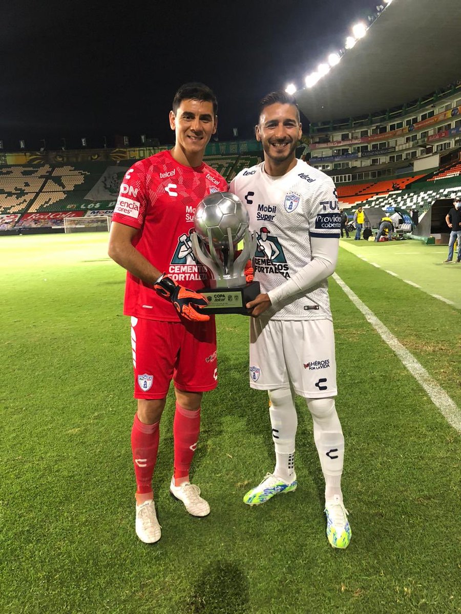 OscarUstari's tweet photo. 💪🏼💪🏼@Tuzos 
#siempresesigue💪🏼⚽️ https://t.co/Ht3eoRRrGP