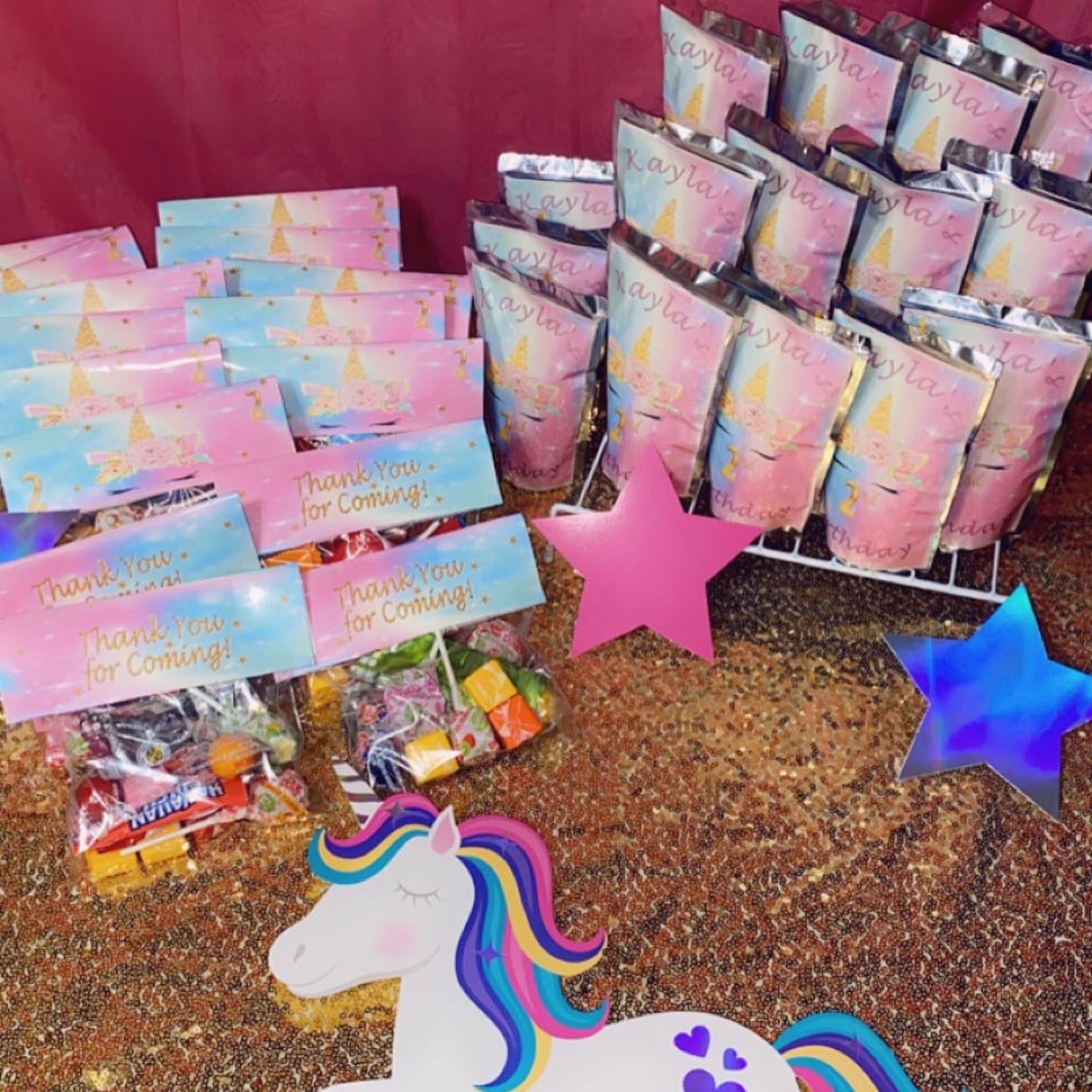 ItsMeeeeeDreaB's tweet photo. Unicorn inspired Birthday Party #BalloonWork #BalloonArch #PartyFavors #MemphisParties #BookIt apluseventsandmore https://t.co/Td0YHXFhUJ