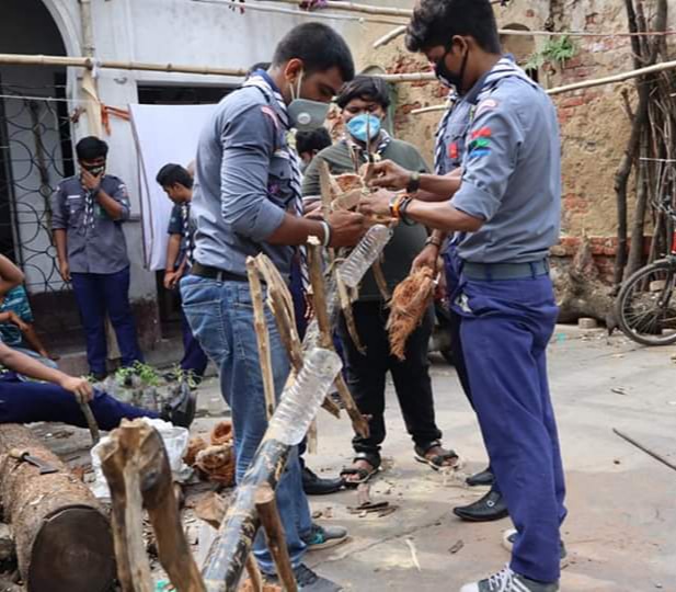 bsgnhq's tweet photo. Post Amphan..... Bird nest instalaled by the rovers of 24th Ashoka group near Kasba West Bengal. #bsgindia   #muskaanwithbsg   #udaan #bsg @KirenRijiju @YASMinistry https://t.co/0nquRWe4FG