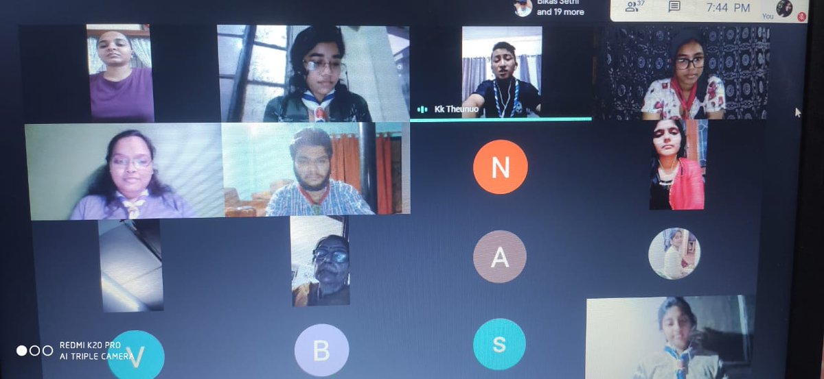 bsgnhq's tweet photo. Olave Award Winner Sonakhi  Malla  Celebrated virtual 2nd year anniversary celebration watch party of Reboot of thoughts on Menstruation.. ........ #bsgindia   #muskaanwithbsg   #udaan #bsg @KirenRijiju @YASMinistry https://t.co/dRYIPJjsMd