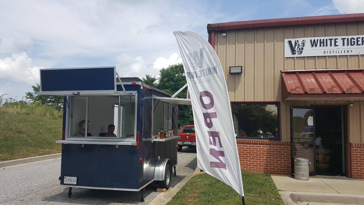 wtigerd's tweet image. Check this out!! The new Fat Cock trailer is open for business!! Smoke and Wheels BBQ started at 1pm today w/ beer from the Double Groove brewery &amp;amp; live music from Second Wind at 5pm. Oh yeah... and everyone’s favorite daiquiris going all day! #FatCockCocktails  get ya some!! 🐓