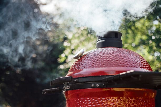 KamadoJoe's tweet photo. We thought we made the best Kamado grill ever but @consumerreports confirmed it: The Kamado Joe "is the best kamado we've seen." https://t.co/8Ruim3QIZR