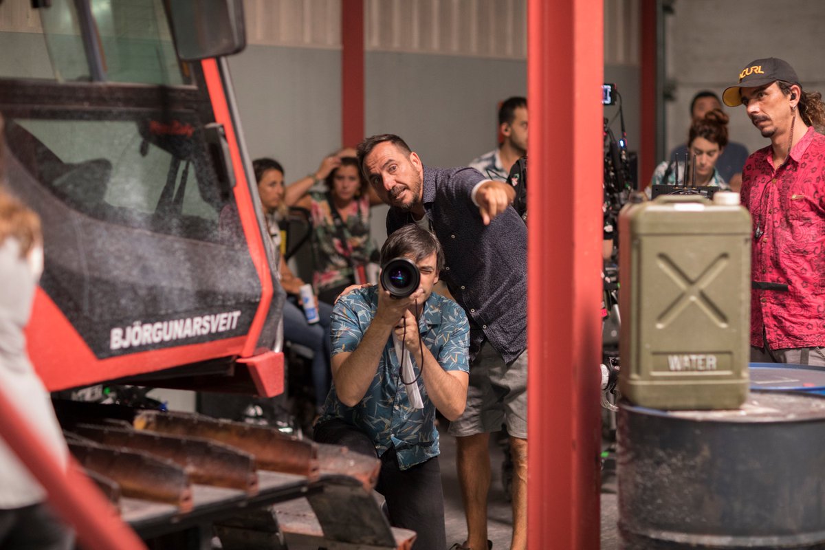 TheHead_Serie's tweet photo. Making of episodio 6 | Tensión y emoción hasta el último momento... ¡Así se hizo el capítulo final de #TheHead!
 
Making of episode 6 | Tension and excitement until the last moment... That's how the final chapter of #TheHead was made! https://t.co/J6gCvqQm1w