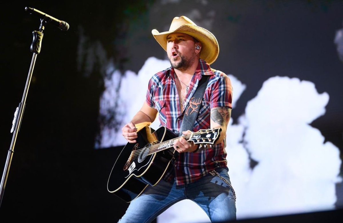 Jason_Aldean's tweet photo. Missing those Saturday Night shows! When we finally get to come back, there will be a lot of pent up energy that is gonna get unleashed. Gonna be some epic shit in 2021!! 🤘🏼🎸🎤 https://t.co/ioEA19Myat