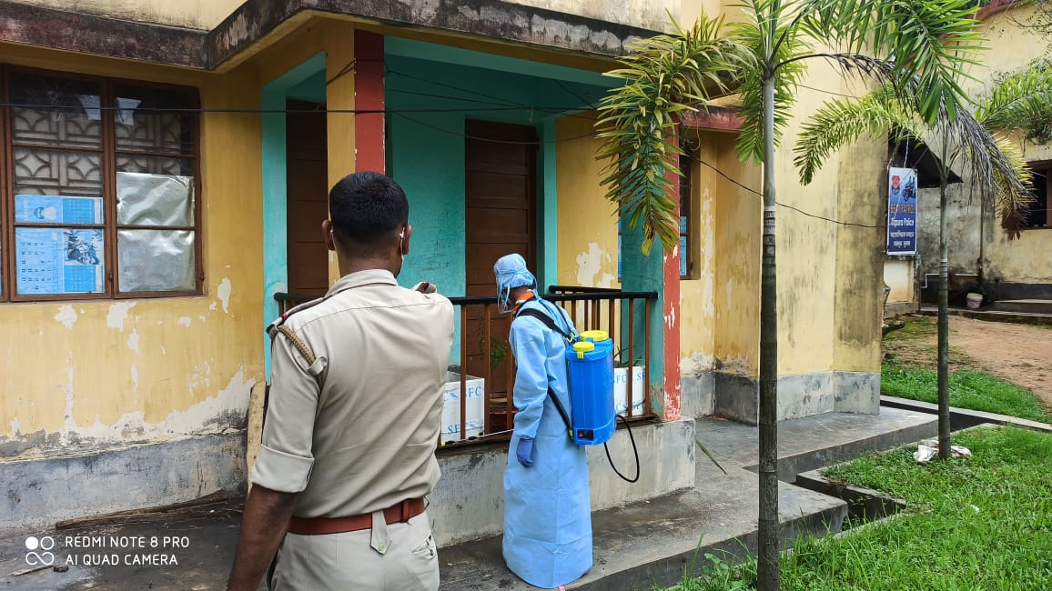 bsgnhq's tweet photo. Members of Tripura state sanitizing the local area. #bsgindia #muskaanwithbsg #udaan #bsg @KirenRijiju @YASMinistry https://t.co/Smj5k13S1S