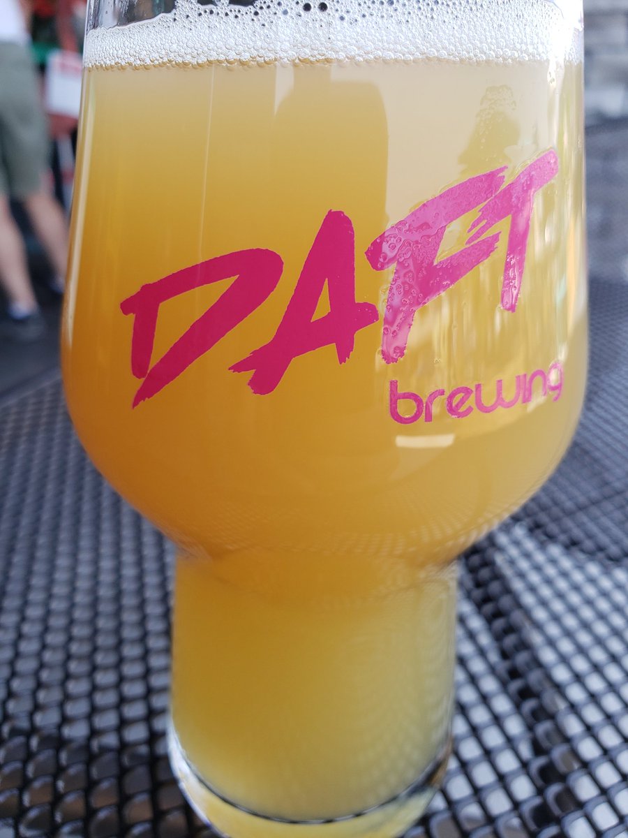 ScottieNfld9's tweet photo. Wee one is taking a nap
Nicole is chilling on the couch
So craft beer run it is with a pit stop for Biggie NEIPA @DaftBrewing https://t.co/AgN1ssthET
