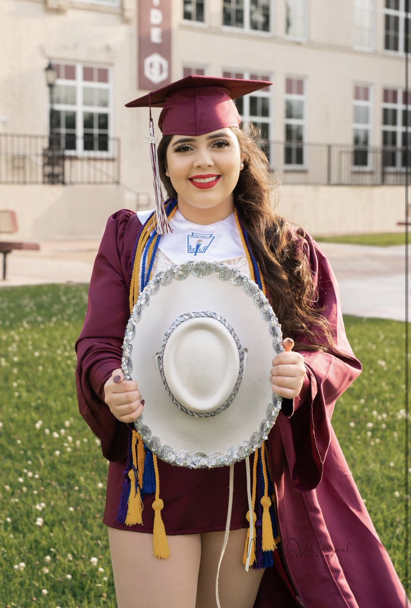 👩‍🎓👩‍🎓👩‍🎓