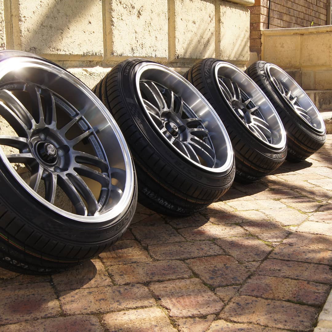 KumhoTireUSA's tweet photo. Switch up your style. #KumhoTire
Photo by IG: https://t.co/w142zHRFTL
#golfr #mk6 #vw #vwgolfr #vwgolf #reflexsilver #dspeed #newwheels #stance #vwbuddies #slammedenuff #stretch https://t.co/mSpzkbzcnH