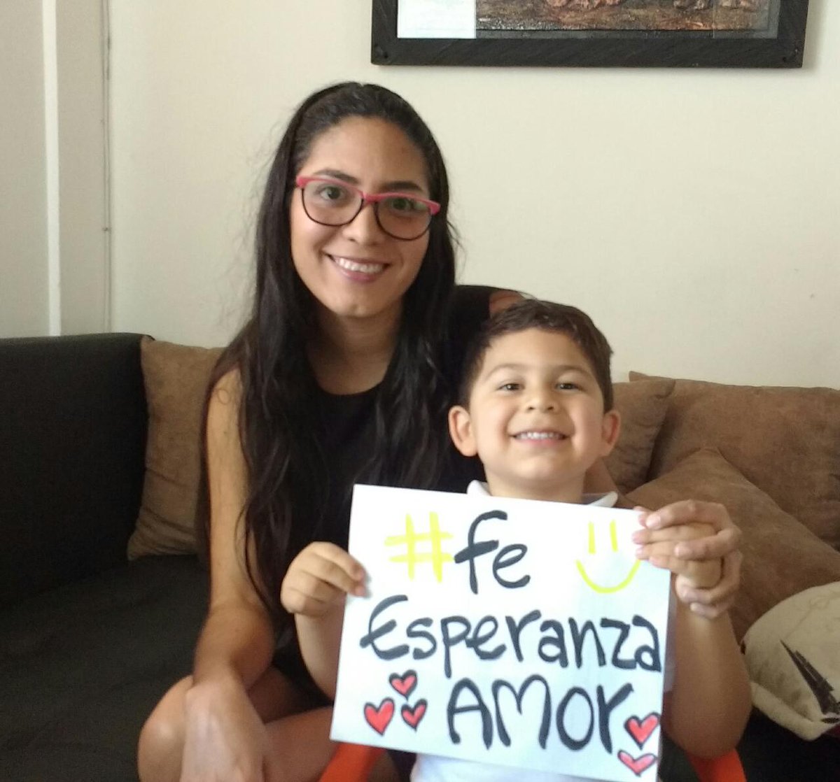 SARAYPRINCESS21's tweet photo. Con Jesús en nuestras vidas tenemos #FeEsperanzaAmor https://t.co/T7K2Ebp21b