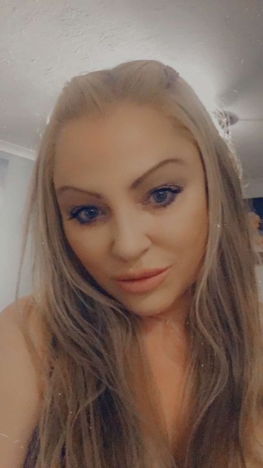 Love you all ❤️❤️❤️ https://t.co/4DsaRetnP1