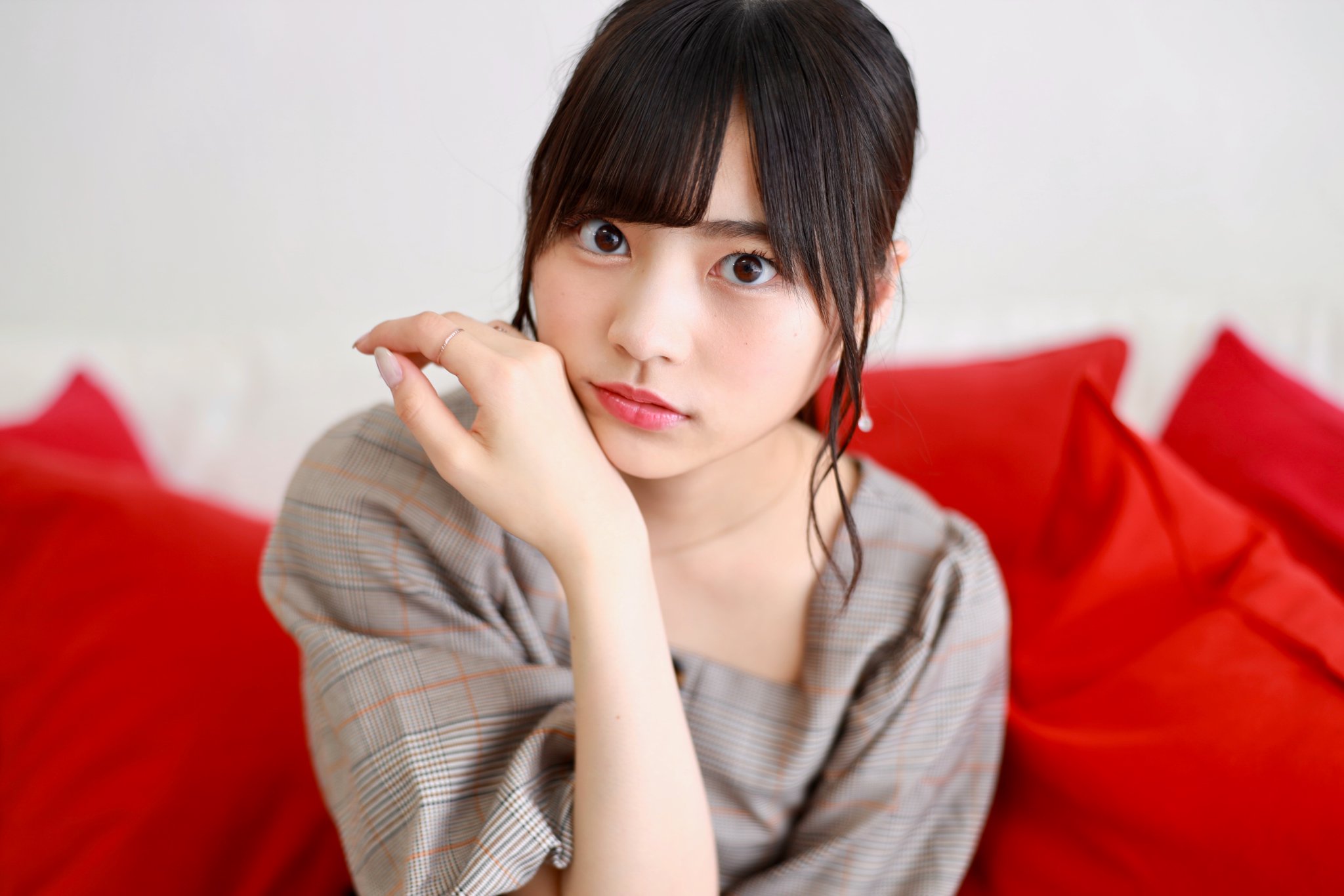 柊宇咲 サイン入りカラーボール monogatari モノガ 72c08a18e8a1a11e2bac2ba2169c39