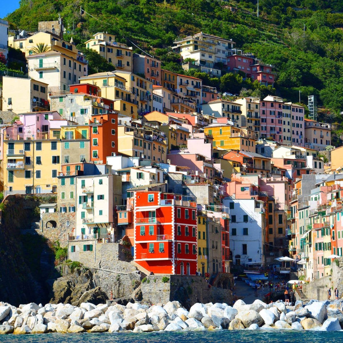 agfalin's tweet photo. Second best village to visit is #Riomaggiore in Italy https://t.co/5bOZJxBot0