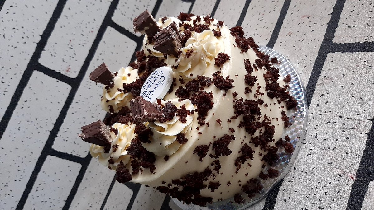 Mimiatetan's tweet photo. Yummy cakes available everyday.
Just send a Dm.
.
#abujabakers #abujacakes #heversomacakes #abujabusiness #AbujaTwitterCommunity #Abuja #naijacakes #twittercake #TwitterOfTime https://t.co/vLh8oztKdG