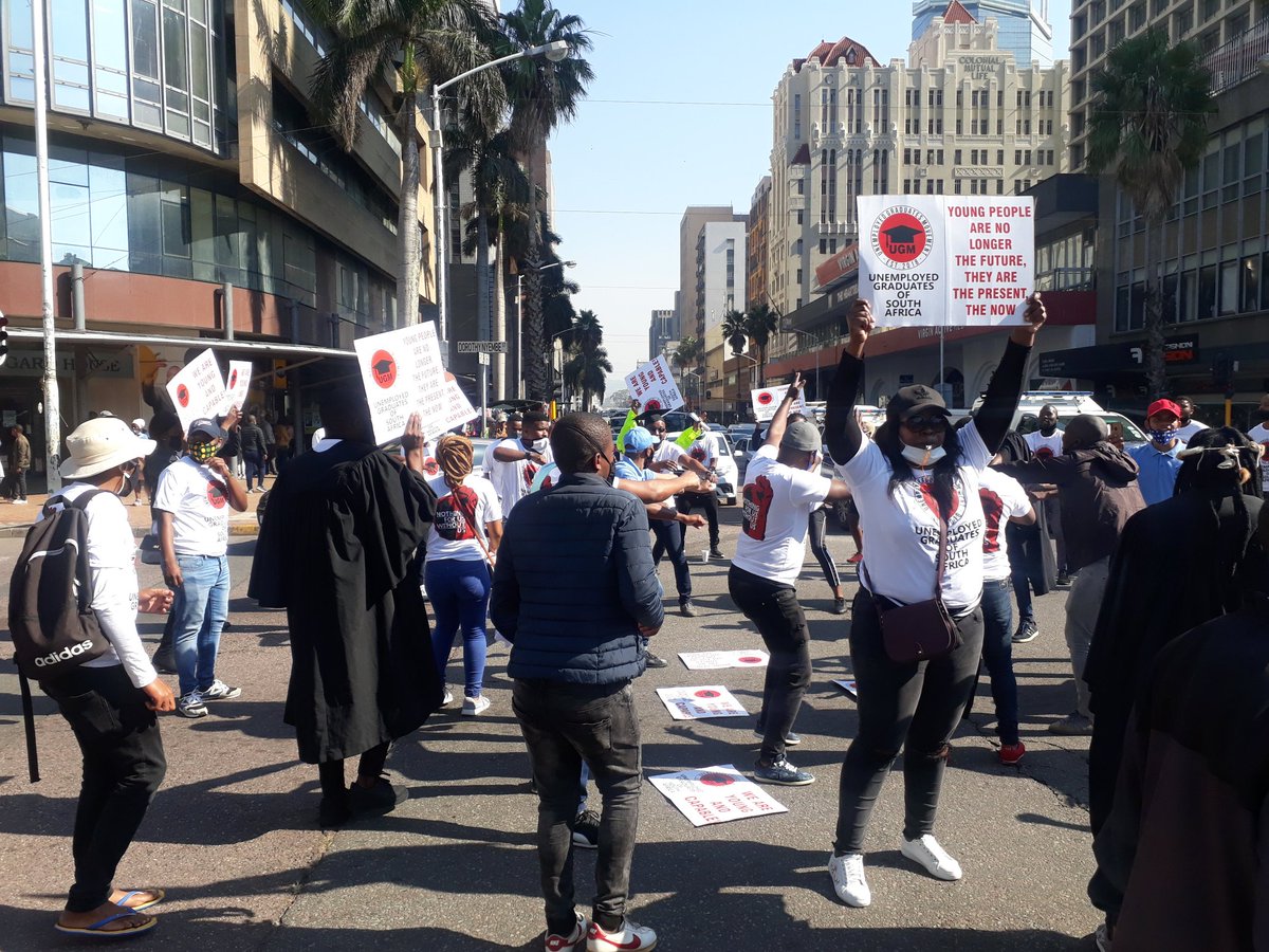 Mfundoyakhe_S's tweet photo. BREAKING NEWS: Unemployed Graduates of South Africa Marched the Streets of Durban demading government to employ &amp; #PutSouthAfricansFirst among the March were unemployed Doctors, Teachers, Social Workers &amp; others. RT.

#SACitizensMustCome1st #MandelaDay  Andile 
#CloseTheGraves https://t.co/1b8xuYpixN
