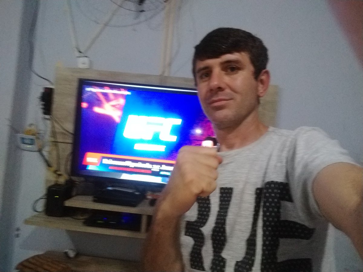 luisfbull's tweet photo. Luis Büll 
Indaiatuba-SP
Que venha o cinturão para o Dayverson Figueiredo
#FigueiredoNoCombate https://t.co/xUepMf7CSm