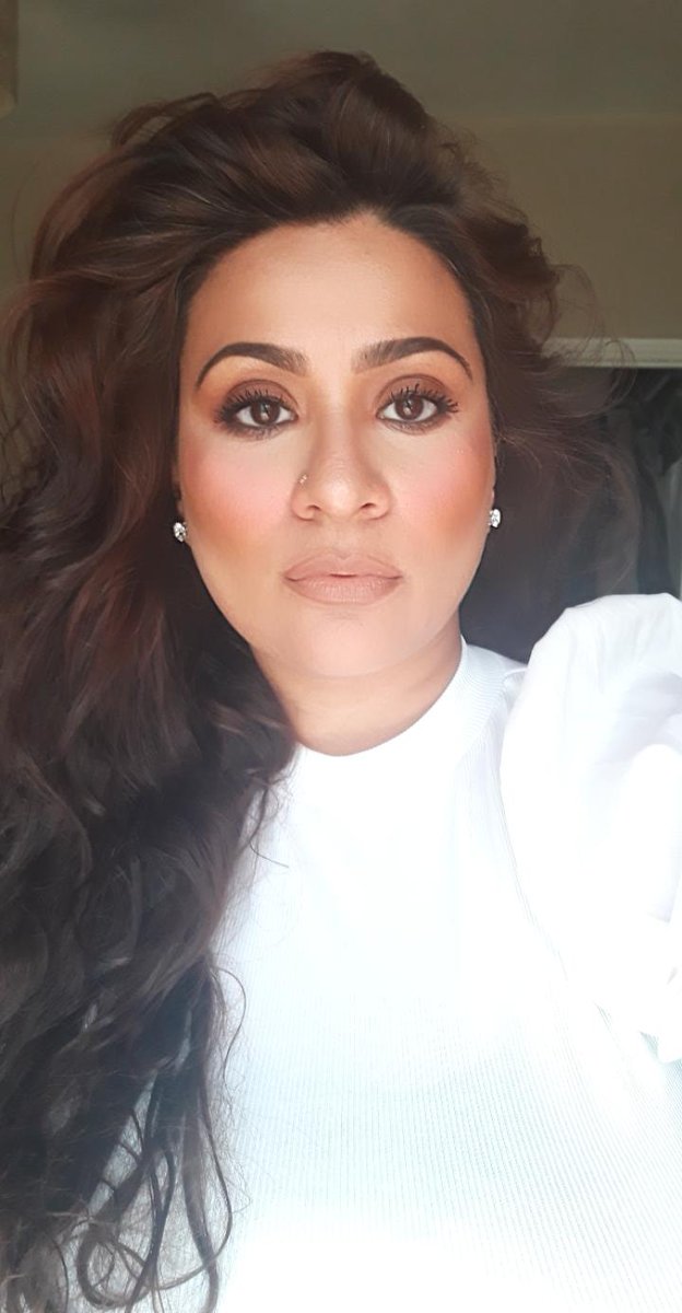 anira_khokhar's tweet photo. Today I Will Be ME

I love @CTilburyMakeup - I swear by it. Been a long time since I gave my self some TLC. #DesertHaze #MagicCream #MagicSerum #MagicFoundation #EyePencil #FoxyBrown lipliner #Lipstick #BeautyLightWand #CharlotteTilbury #makeuplooks #TodayIWillBe #Happiness #Hair https://t.co/0m1XQINLCV