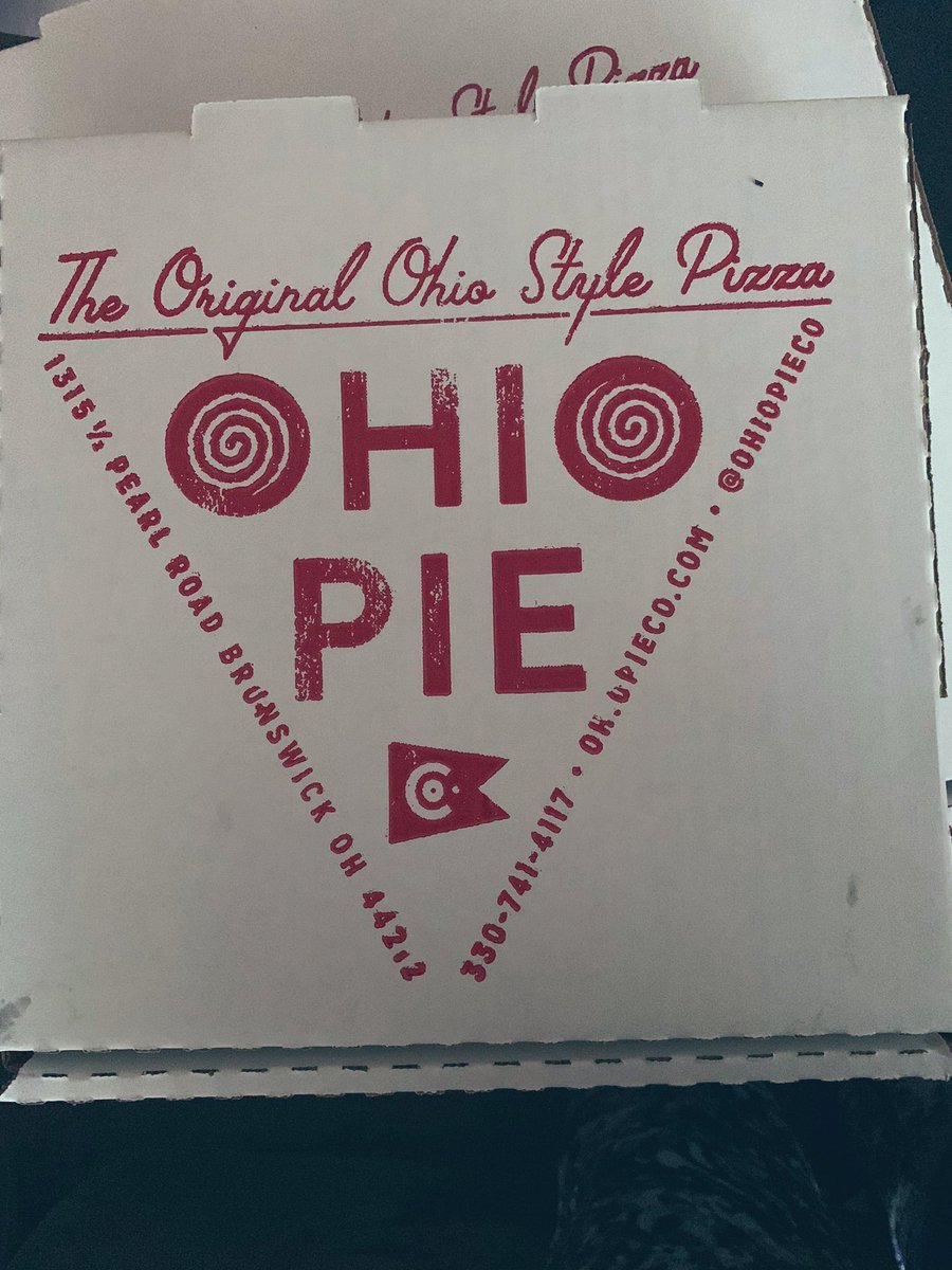 AubFox's tweet photo. Giving @OhioPieCo a try. Deeelicious... #layoffmeImStarving
Worth the long commute! https://t.co/omXTDdjvYx