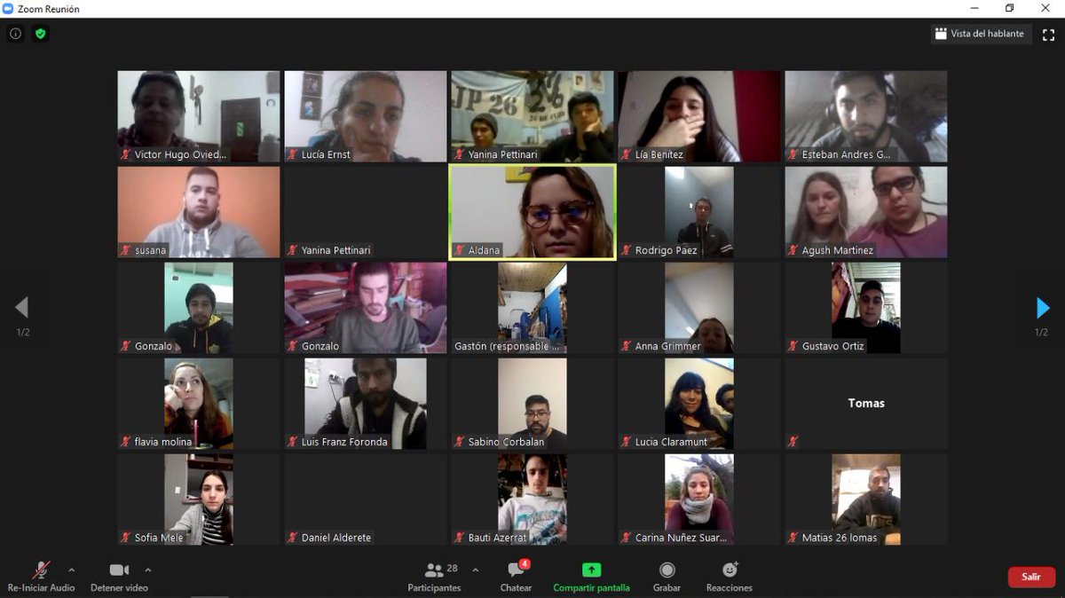 p26jregbsas's tweet photo. Encuentro de #juventud con compañeros y compañeras de toda la regional.
En la reunión se analizó la situación de los distritos en el marco del #COVID19  y las distintas problemáticas a trabajar.
Participó del encuentro @VictorHugoOvie7, Secretario Político del @p26jregbsas https://t.co/msCThF4d6z