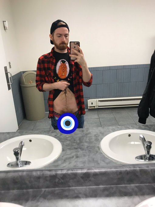 https://t.co/do9FpEN8tw New dick sucking video up! First couple subs get the full length vid in their
