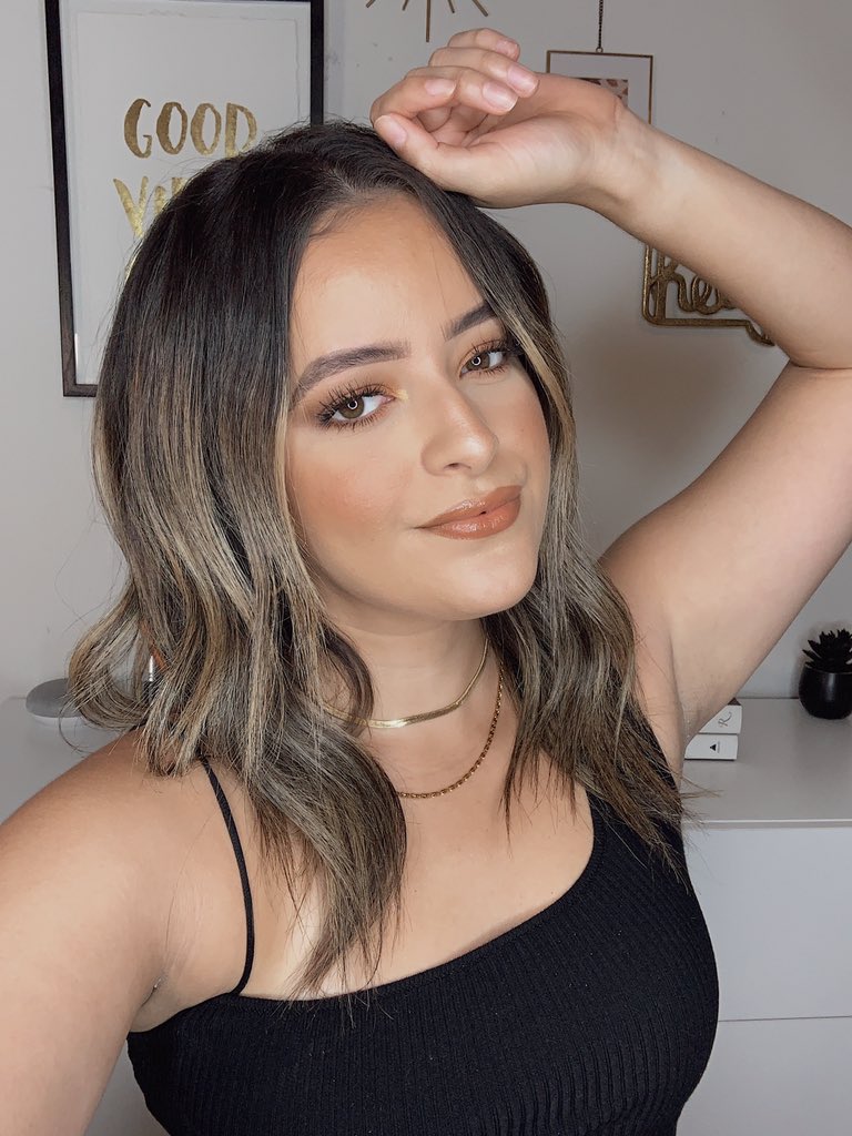 Mwwaa_Manyoma's tweet photo. Created this bronze + neutral look w/ @elfcosmetics retro paradise collection! The support goes a long way + is appreciated🔥 check it out 👉🏻 https://t.co/T7mSVIxHSi https://t.co/AkoYwC5XJu