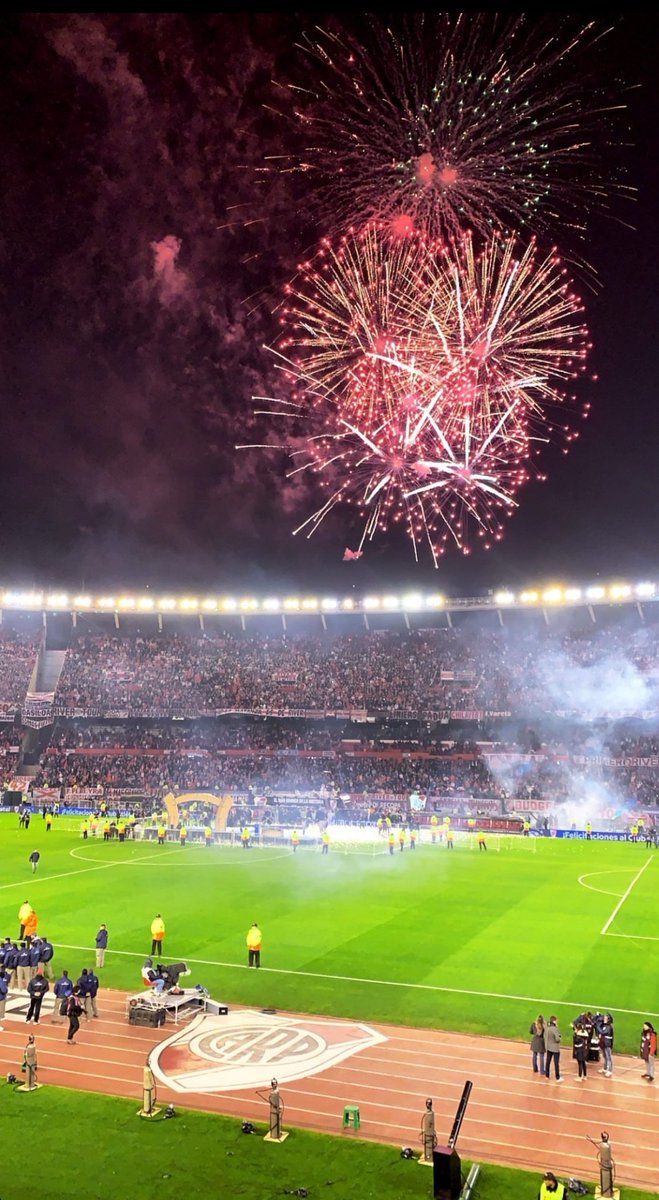 gallarDIOS1901's tweet photo. @RiverPlate, un amor para la eternidad 🤩 https://t.co/38K2eJRCIi