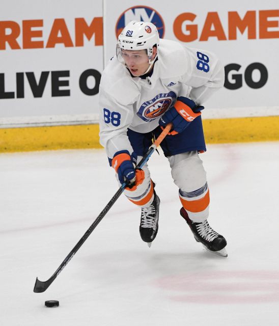 CreaseCrew's tweet photo. Join Ted and Jacob from 7 to 9 pm  Monday on https://t.co/hJab2XwFGq for the Odd Man Rush show we will be talking sports &amp; interviewing Cole Coskey, former OHL Saginaw Spirit star player, &amp; recent NHL draft pick of the NY Islanders. https://t.co/0NZKwuVwCQ