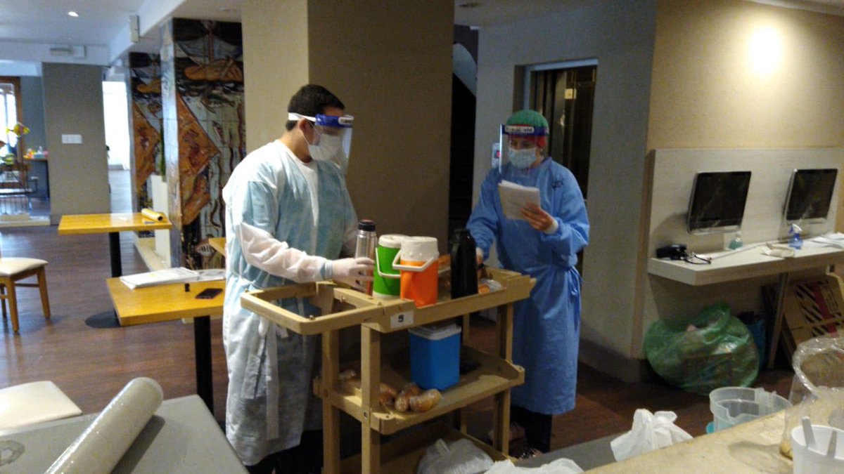 salud_mgp's tweet photo. 👉Seguimos trabajando en los hoteles dispuestos para aislamiento de pacientes sintomático leves y para sus contactos estrechos que no cuentan con las condiciones medioambientales adecuadas para realizar el aislamiento en domicilio. https://t.co/eJT2hunG1K