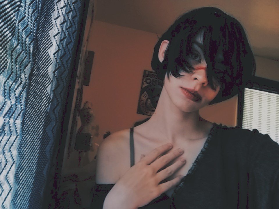LADYDEADRABBIT's tweet photo. Enjoy some casual Hawke pics! || #cosplay #hawke #dragonage #bioware25 https://t.co/4D4YHfyAtJ