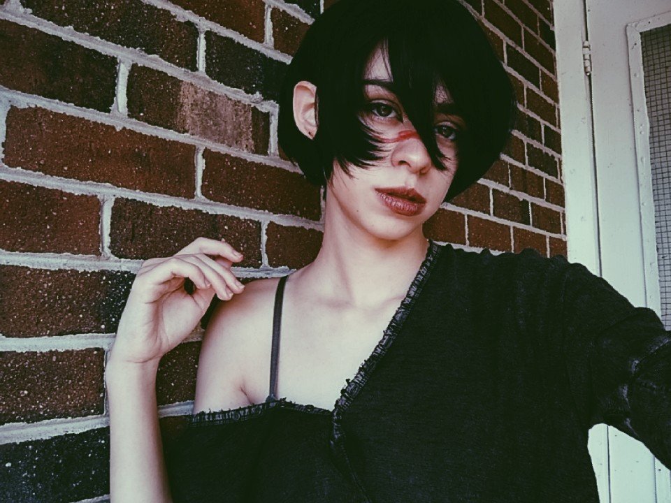 LADYDEADRABBIT's tweet photo. Enjoy some casual Hawke pics! || #cosplay #hawke #dragonage #bioware25 https://t.co/4D4YHfyAtJ