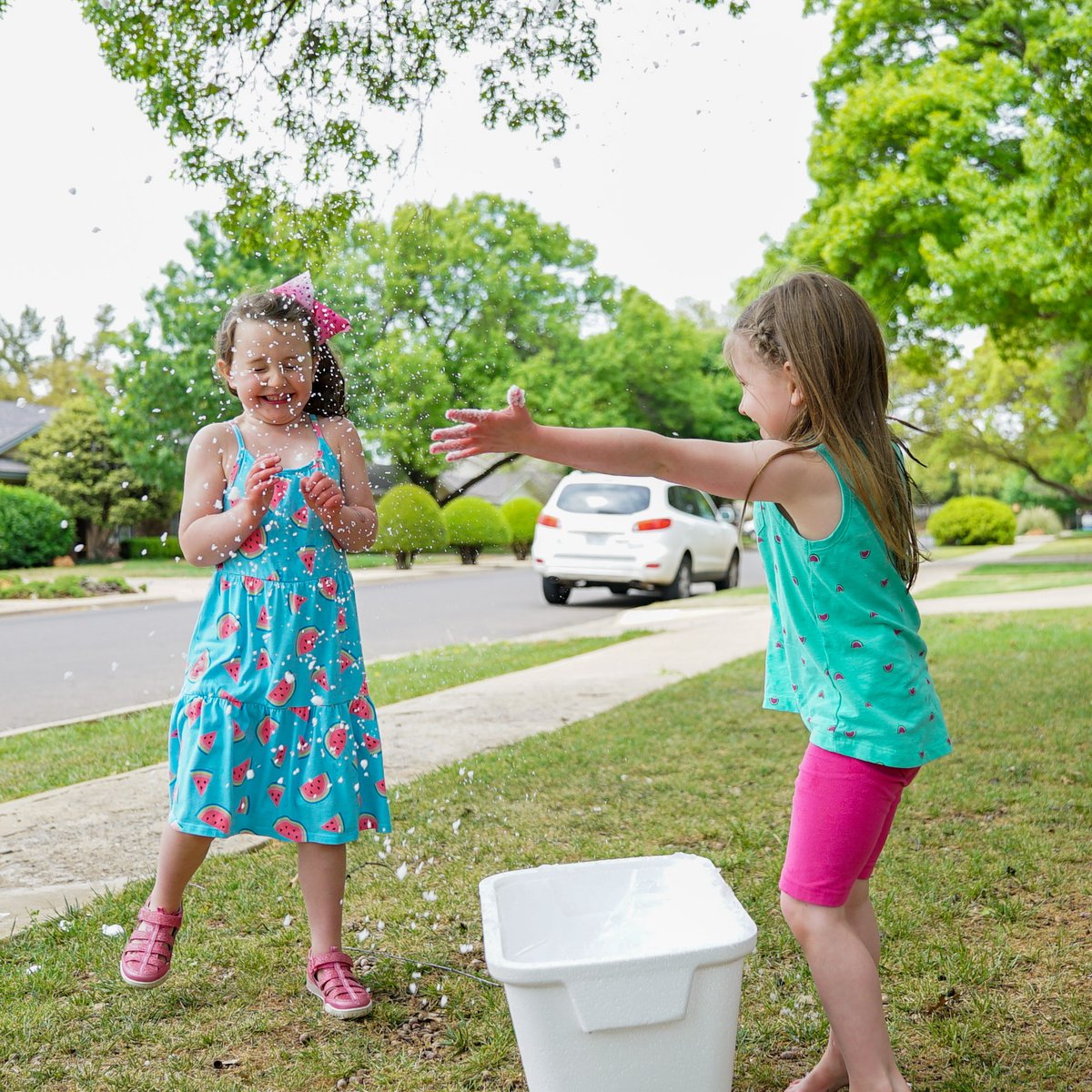 bahamabucks's tweet photo. The summer heat is Sno match for Bahama Buck's SnoBalls! โ๏ธโ๏ธ #Sno2Throw https://t.co/aSRi81eN0N