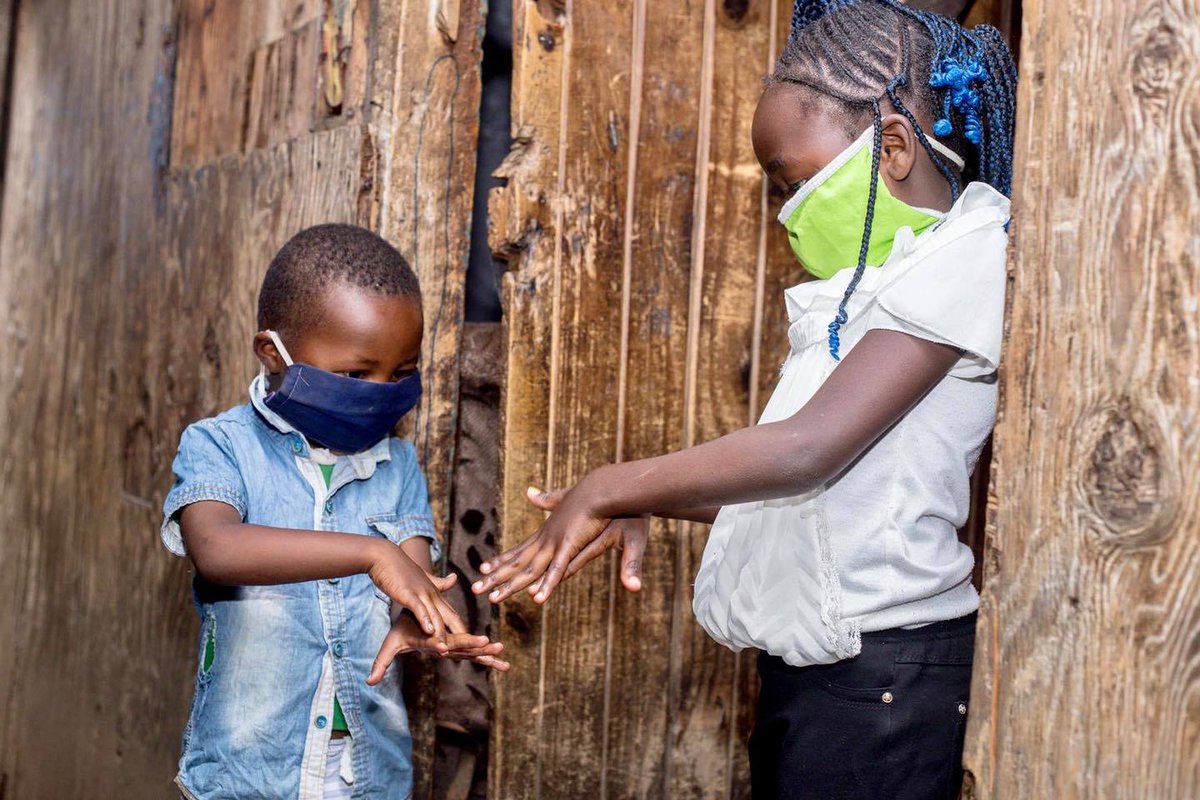 VincciAleysa's tweet photo. Reabrimos nuestras puertas, pero no olvidamos otras realidades.
La #COVID19 y el cambio climático están dejando a millones de niños sin el agua que necesitan para vivir.

Súmate en tu estancia al programa #HotelesAmigos de @unicef_es para evitarlo.
Con tu apoyo salvamos vidas. https://t.co/EwDBiGrbEc