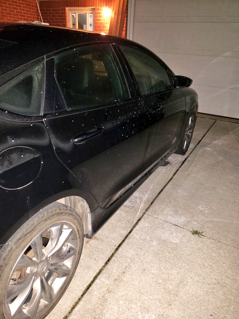 baybo21's tweet photo. Left my cousins house last night at 4am to find this. It's crazy to see that we are almost 30 and people are still this petty. Karma is a bitch though they will get theirs. https://t.co/tKrQLRwHWM