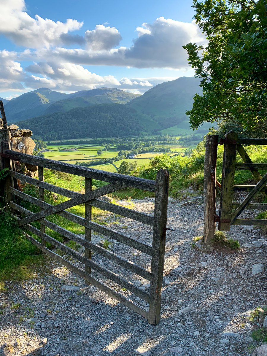 🌳🚴🌤 Wow! Had the Most incredible day on the Mountain bikes today.. Serious scary descents with spectacular views. 💚 Back just before dark!! 
#ebikes #vlogging #LakeDistrict #mountainbike #hills #keswick