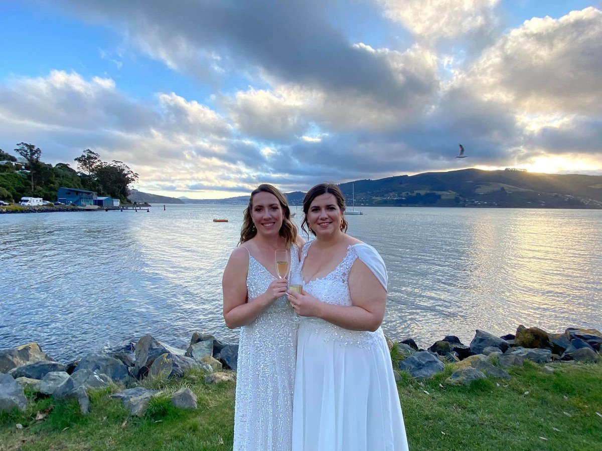 Eve_K's tweet photo. Surprise! We got married yesterday. Anyway I love my wife! https://t.co/5a6Aa6uPkL
