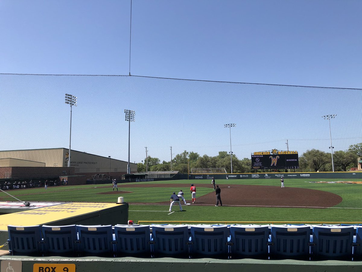 kccba2020's tweet photo. Game 2!
#KCCBA #ALLSTARWEEKEND https://t.co/sXS1BmU5Jd