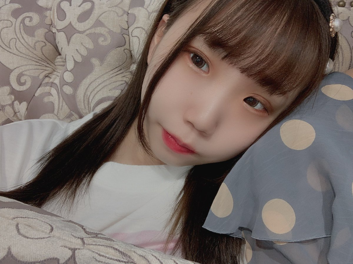 YAMJGRFAR8ZOicJ's tweet photo. 💜🐻さりくま休憩所🐻💜
‼️19日のタイムテーブル‼️
大阪拠点 アイドルグループ 『 Sweets × Sweets 』
#華乃木紗李 #アイドル
#SHOWROOM
#Shonpy #看板娘決定戦
紗李ちゃんを看板娘になってもらいたいのでお星様やカウントのご協力お願いします!
https://t.co/hb20PzRTP9 https://t.co/EGvTQcPMpx