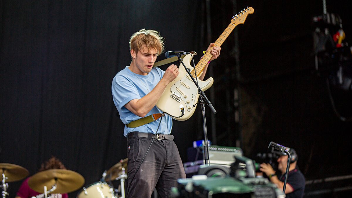 𝐿𝑒𝑜 - 𝒯𝒽𝒶𝓉 𝒮𝑜𝓊𝓃𝒹A born star. You are creative and funny and know that there is greatnesses lying ahead for you somewhere. A song like That Sound translates well with how much you long for stardom and how creativity means a lot to you.