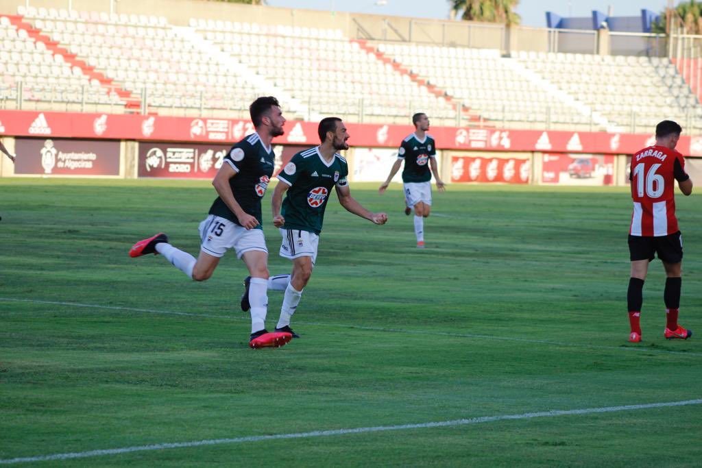 ViveSegunda's tweet photo. FINAL ⏱️ | #PlayOffAscenso
¡EL BADAJOZ SE METE EN LAS SEMIFINALES DEL PLAY-OFF TIRANDO DE ÉPICA! 🙌
Los de Munitis resisten desde el 64' con 10 y se lleva la ronda en los penaltis. 🔝

BILBAO ATHLETIC 1-1* BADAJOZ
Oier Luengo ⚽
---
Pablo Vázquez ⚽
Maestre (penal definitivo) ⚽ https://t.co/fF1hghgpd5