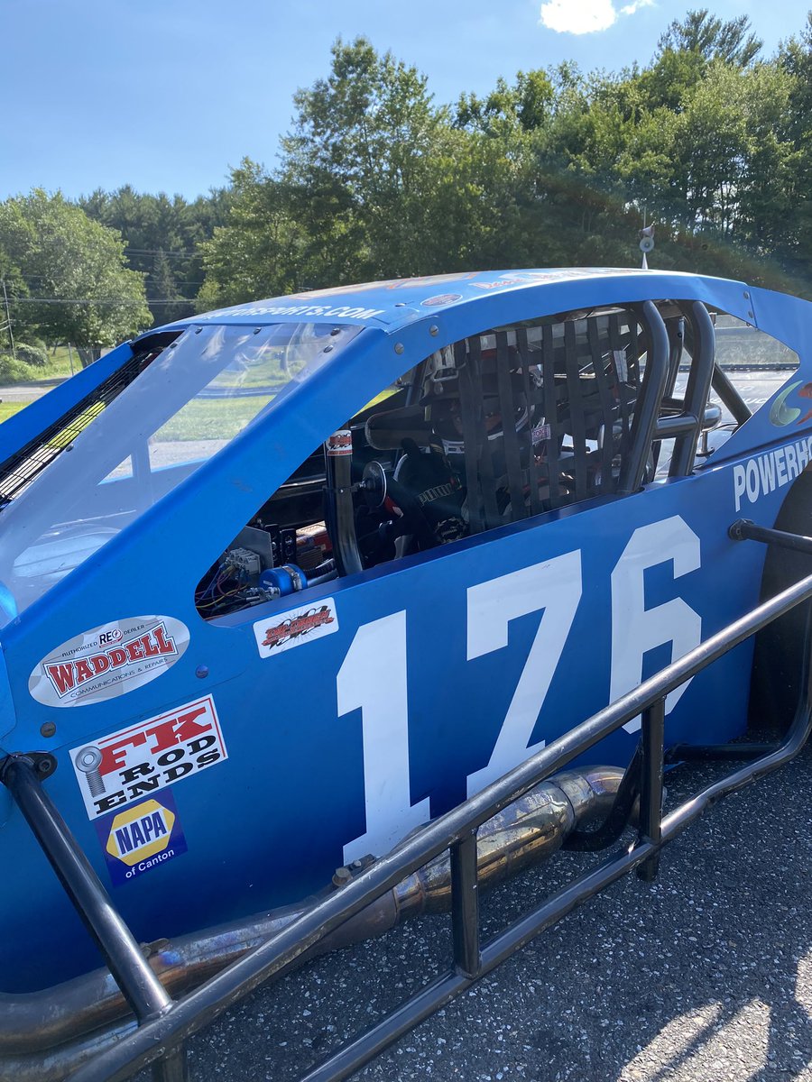 StaffordSpeedwy's tweet photo. Gotta race your way in tonight. 36 Open Modifieds signed in here 👊
.
#48 @MarcelloRufrano
#176 @DiMatteo176
#79 Danny Cates
#81 Todd Owen
.
Tune in live on https://t.co/7EJ5W3GnGH
#BudLightOpen https://t.co/VARYUvH3qL