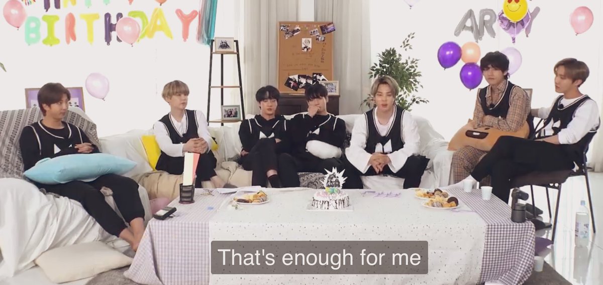kmgoogiemimi_'s tweet photo. jimin: i don’t need anything else, I just want to be with you for a long time as BTS, that’s enough for me

jungkook: jimin told me the same yesterday https://t.co/J3xKh3d8C4