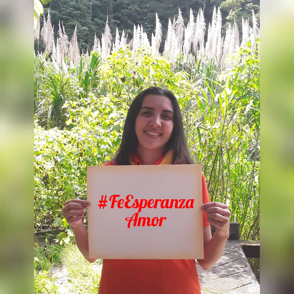 IMASC9's tweet photo. #FeEsperanzaAmor https://t.co/8HAVkaLBaS