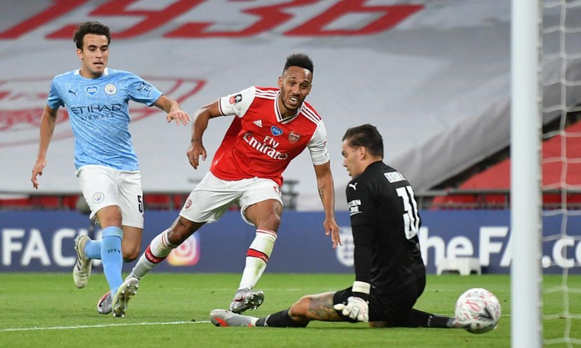 MutwiriMutuota's tweet photo. What a classic smash and grab, defensive nous and clinical #Aubameyang finishing as record cup holders &amp; the Davids of @Arsenal slay @ManCity to advance to the #FACup final. One game to glory or bust, #14Loading #COYG #WeWinWhenWeWant FT #ARSMCI 2-0 cc @QulshTM @bismarckmutahi https://t.co/fFBbWyau3f