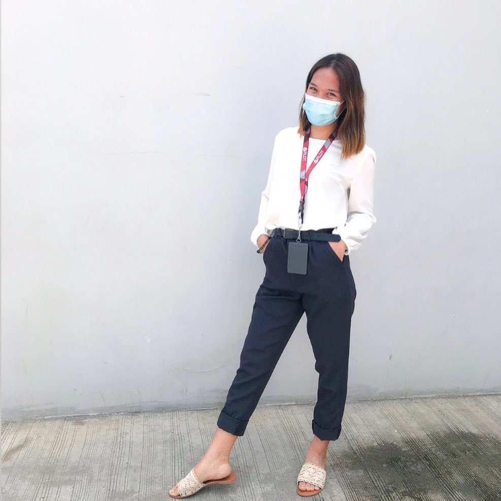 zerotwoph's tweet photo. It looks good on them because it's made only for them. Our goal is not just to sell one trouser and move on to the next customer. We try to build a friendly relationship from the meet-ups to measuring their sizes to personally deliver their orders. ❤️ https://t.co/AAGxMEcLxu